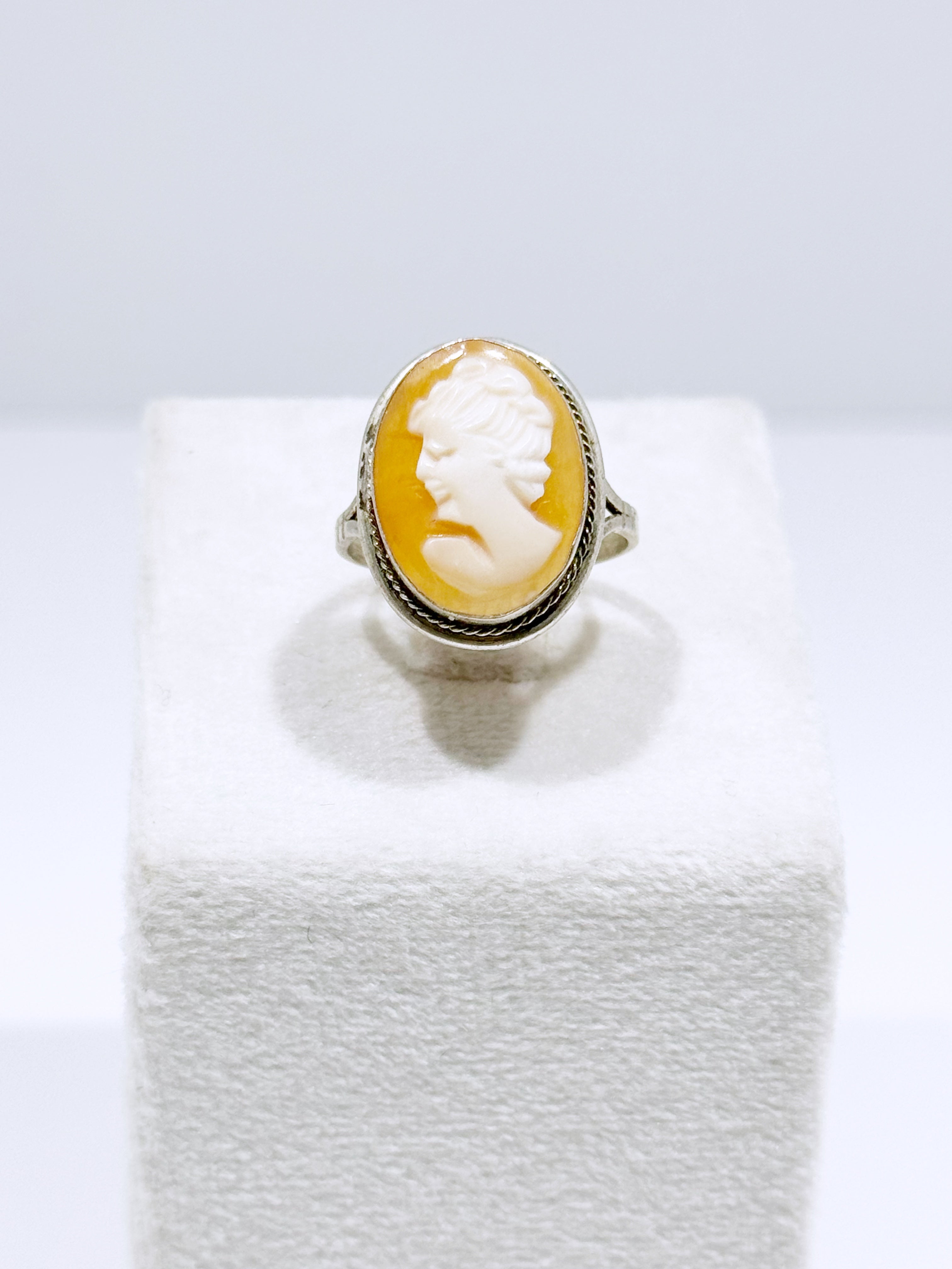 Anello in Argento 925 Donna con Volto Donna Cameo - Traversi